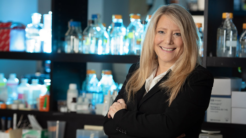 Portrait of Dr. Tami Martino in her lab