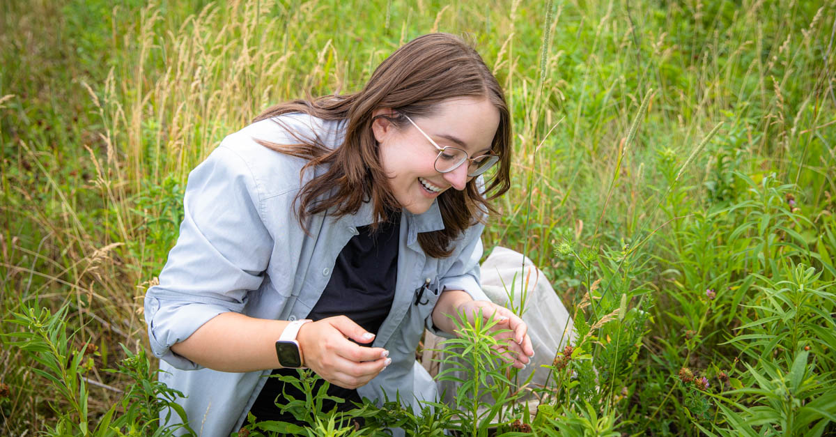 U of Guelph Integrative Biology PhD candidate Aleksandra Dolezal in the field