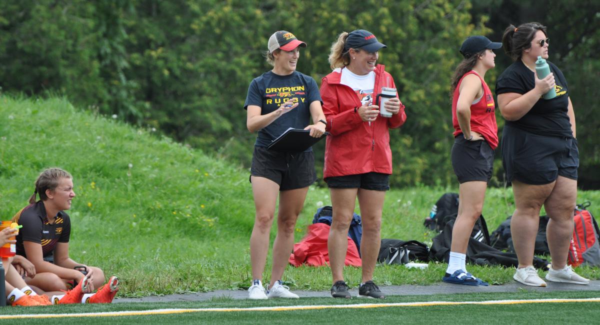 U of Guelph alumna Carleigh Johnston coaching the Gryphons Women's Rugby Team
