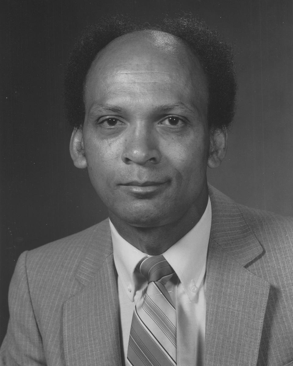 B&W portrait of Carlton Gyles - Dean of U of G Graduate Studies (1981-1986)