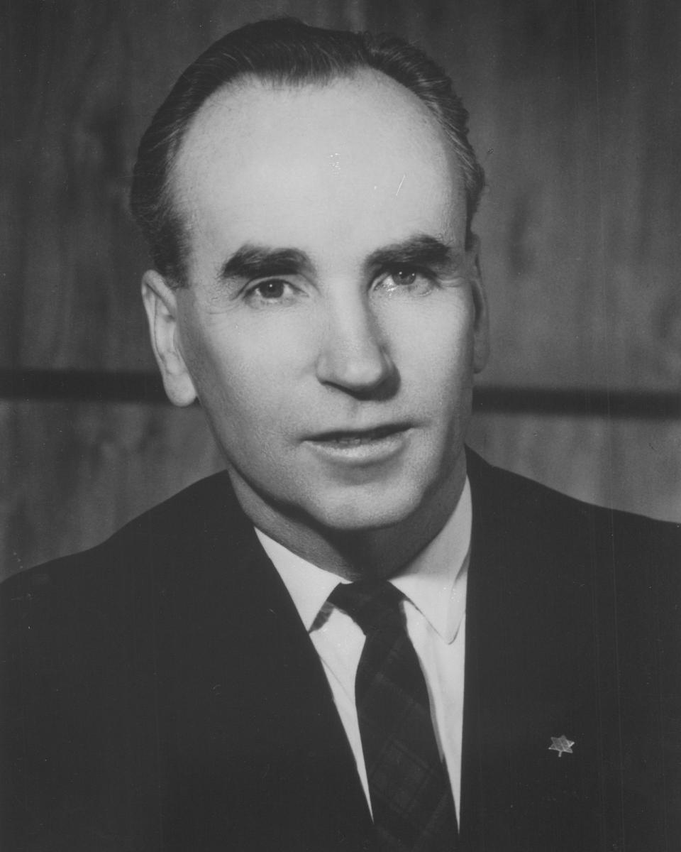 B&W Portrait of Herbert Armstrong - Dean of U of G Graduate Studies (1968 - 1980)
