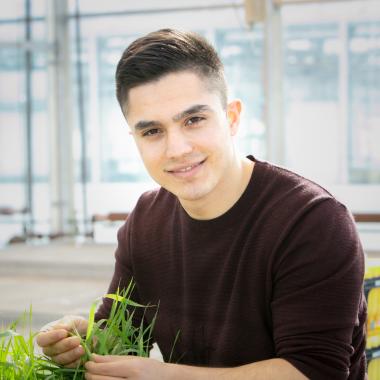 U of Guelph Plant Agriculture MSc candidate Jaber Husiny