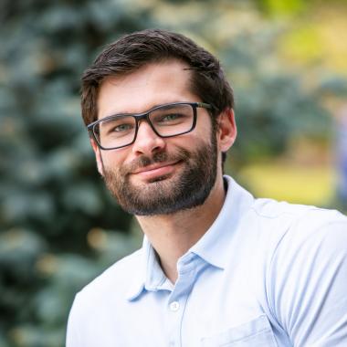 Portrait of MBIOT Biotechnology at U of Guelph grad student Nathaniel Hoffman